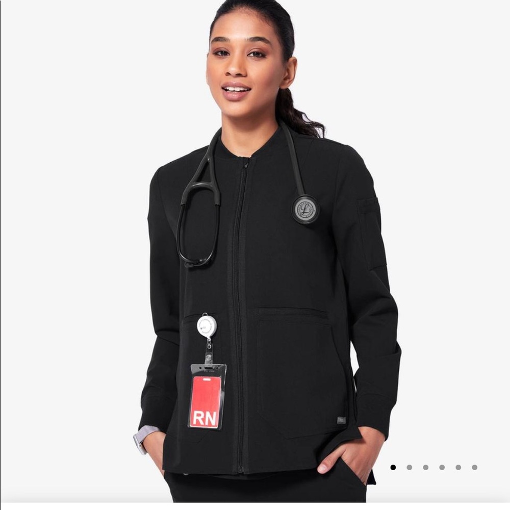 FIGS Bellery jacket